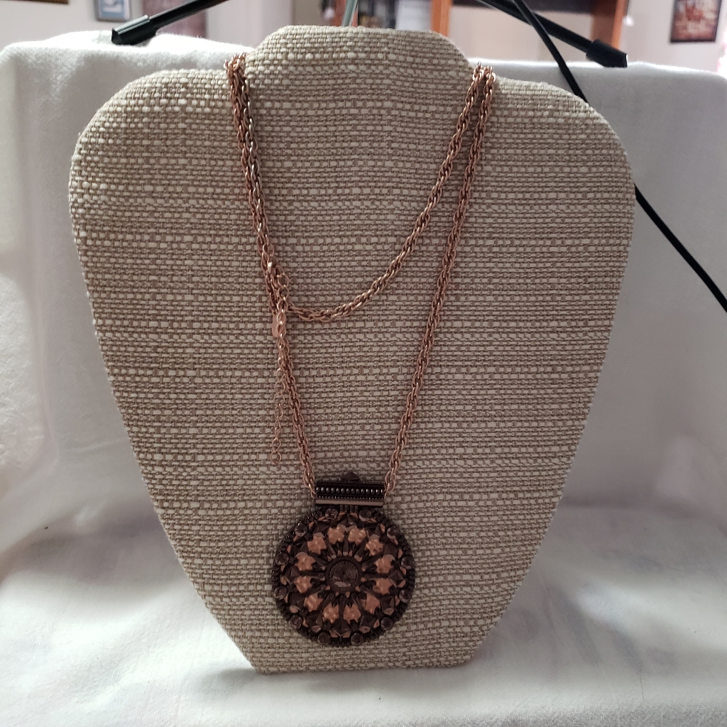 Vintage Elegant Rose Goldtone Pendant Necklace 1990's By Heidi Klum